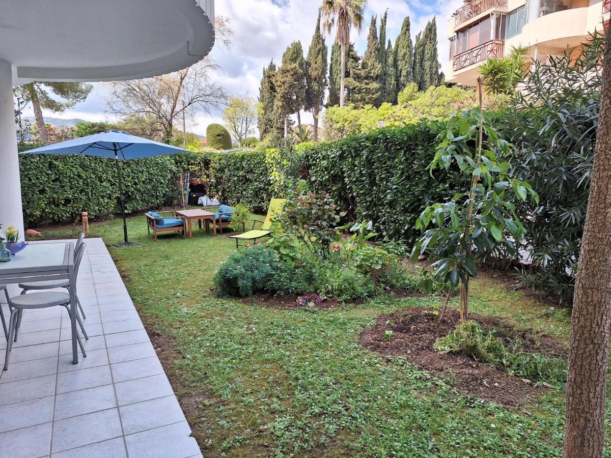 Charmant Appartement Residentiel Avec Terrasse, Jardin Privatif Et Piscine A Cannes カンヌ エクステリア 写真