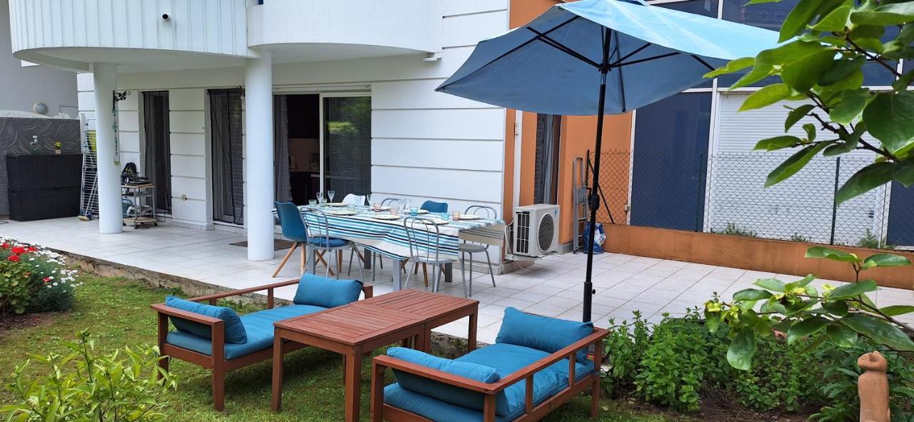 Charmant Appartement Residentiel Avec Terrasse, Jardin Privatif Et Piscine A Cannes カンヌ エクステリア 写真