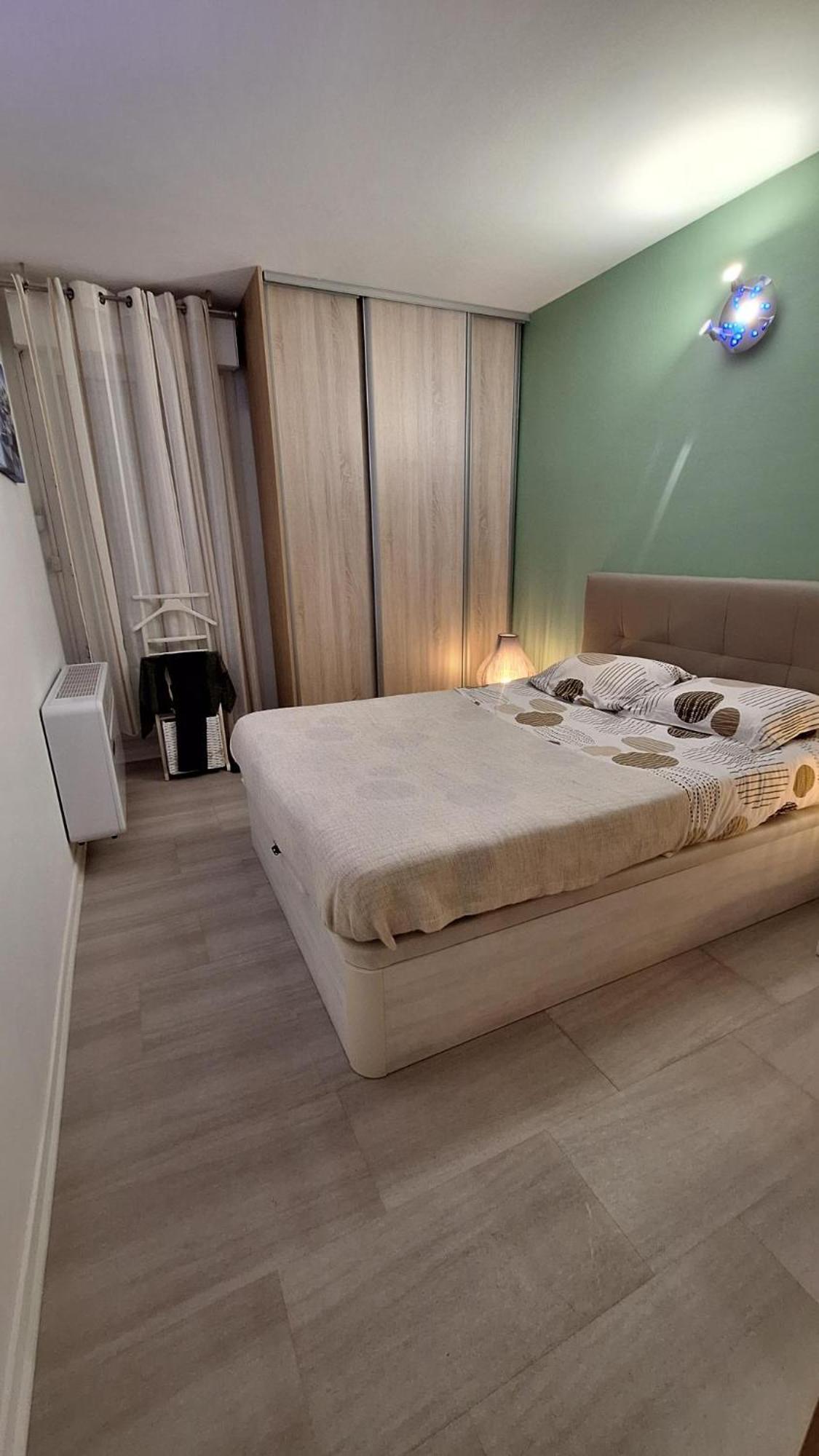 Charmant Appartement Residentiel Avec Terrasse, Jardin Privatif Et Piscine A Cannes カンヌ エクステリア 写真